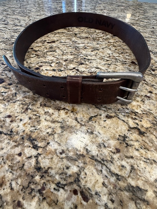 Old Navy Accessories - Old Navy brown genuine leather belt silver buckle SZ M